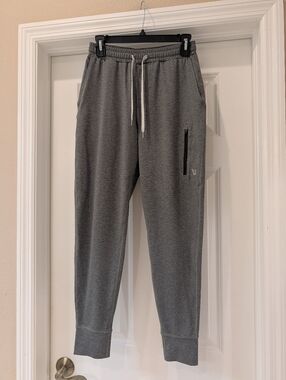 Vuori Green Sunday Performance Joggers Size XS